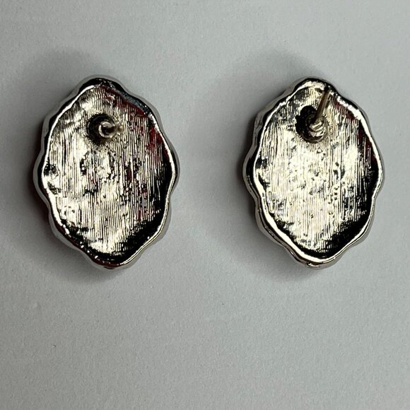 Vintage Style Cameo Rhinestone stud Earrings - Picture 4 of 4